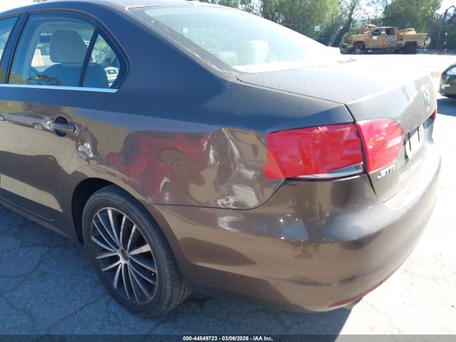 44549723 :رقم المزاد ، 3VWLP7AJ5CM385627 vin ، 2012 Volkswagen Jetta 2.5l Sel Premium مزاد بيع