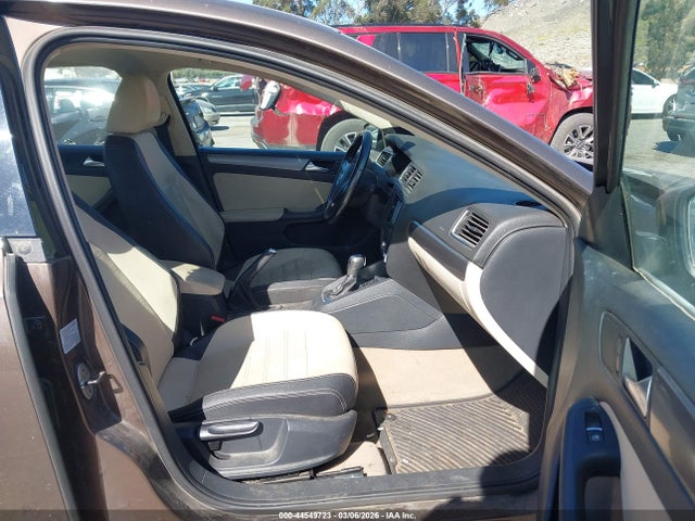 44549723 :رقم المزاد ، 3VWLP7AJ5CM385627 vin ، 2012 Volkswagen Jetta 2.5l Sel Premium مزاد بيع