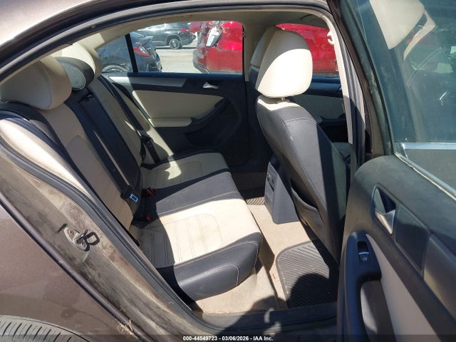44549723 :رقم المزاد ، 3VWLP7AJ5CM385627 vin ، 2012 Volkswagen Jetta 2.5l Sel Premium مزاد بيع
