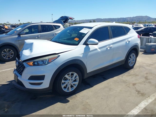 KM8J23A48KU974690 Hyundai TUCSON SE