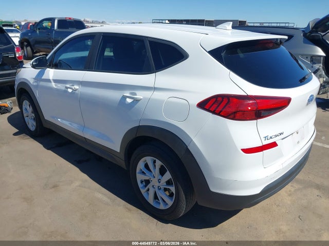 KM8J23A48KU974690 Hyundai TUCSON SE