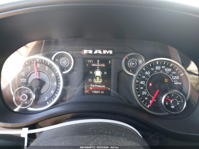 Продаж на аукціоні авто 2024 Ram 1500 Big Horn  4x4 5'7 Box, vin: 1C6RRFFG3RN170137, номер лоту: 44549773