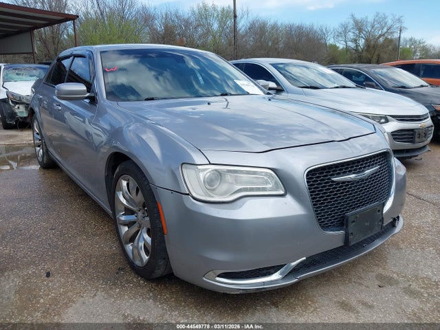 2016 Chrysler 300 Limited მანქანა იყიდება აუქციონზე, vin: 2C3CCAAG0GH260558, აუქციონის ნომერი: 44549778