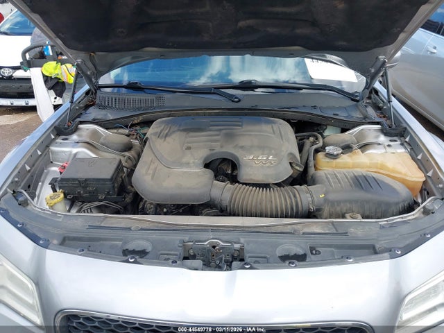 Продажа на аукционе авто 2016 Chrysler 300 Limited, vin: 2C3CCAAG0GH260558, номер лота: 44549778