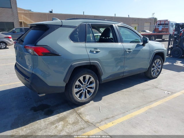 Toyota Rav4 Xle Premium 2022 2T3A1RFV4NW281702 Image 4