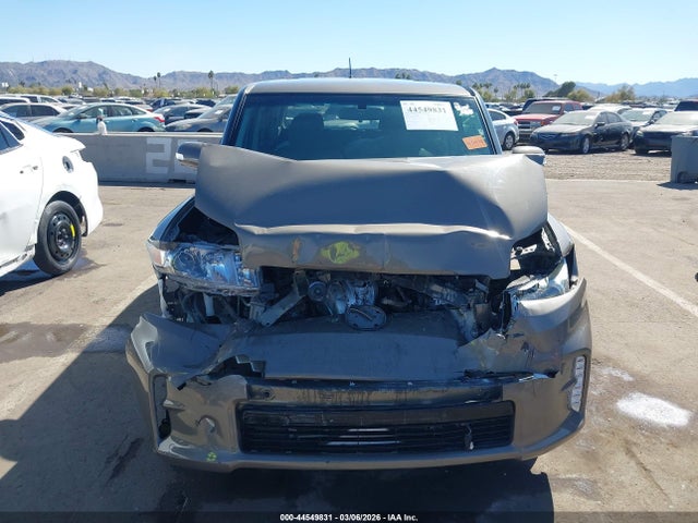 Scion XB 2014 JTLZE4FE2EJ059754 Image 12