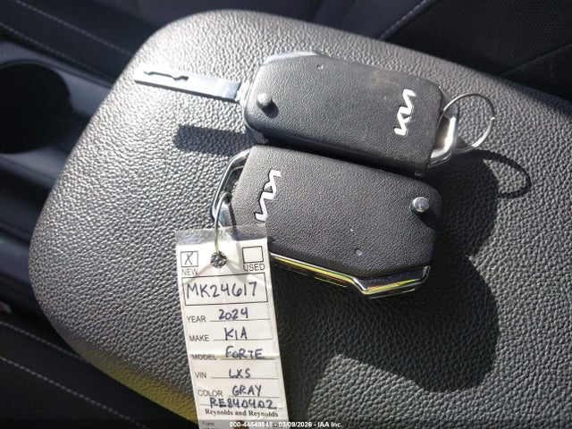 Aukcja sprzedaży 2024 Kia Forte Lxs, vin: 3KPF24AD8RE840402, numer aukcji: 44549845