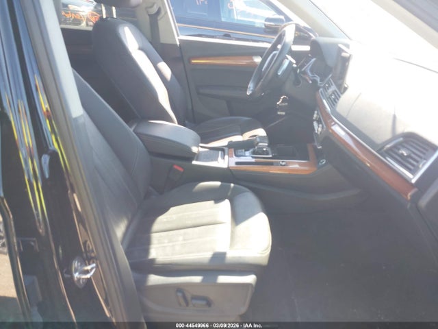 44549966 :رقم المزاد ، WA1BAAFY8M2015830 vin ، 2021 Audi Q5 Premium Plus 45 Tfsi Quattro S Tronic مزاد بيع