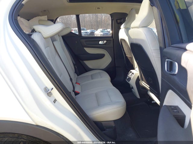 2021 VOLVO XC40 YV4162UK7M2583085 Photo 7