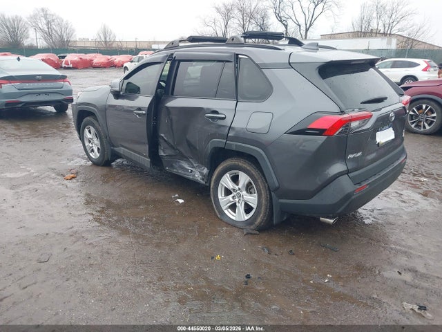 2020 TOYOTA RAV4 JTMP1RFV8LJ028470 Photo 2