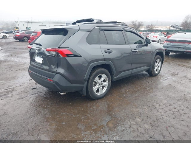 2020 TOYOTA RAV4 JTMP1RFV8LJ028470 Photo 3