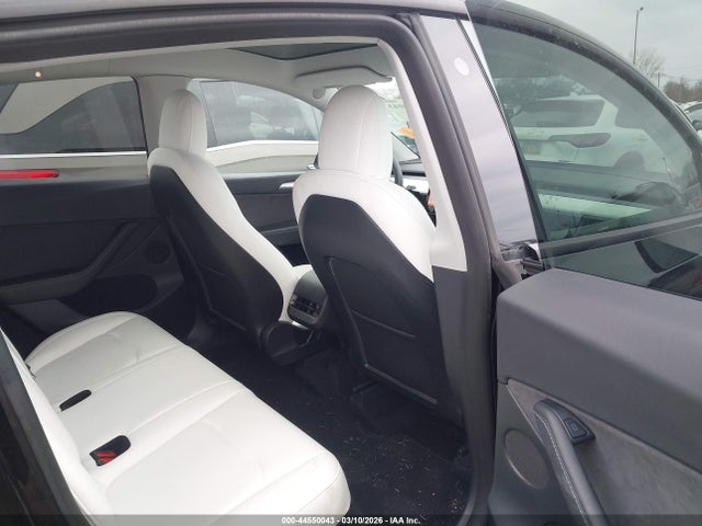 2023 TESLA MODEL Y 7SAYGDEE4PF667369 Photo 7