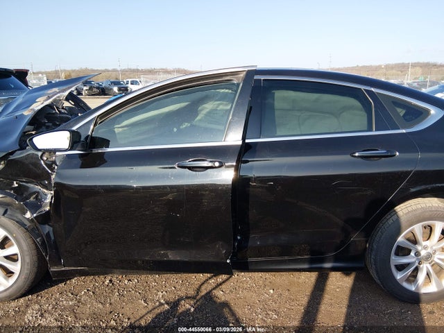 Продажа на аукционе авто 2015 Chrysler 200 C, vin: 1C3CCCCG5FN713619, номер лота: 44550066
