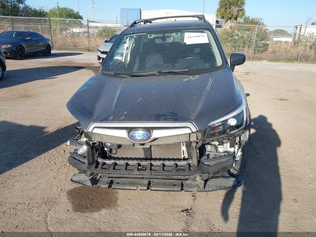 Продажа на аукционе авто 2021 Subaru Forester Premium, vin: JF2SKAJC7MH570815, номер лота: 44550076