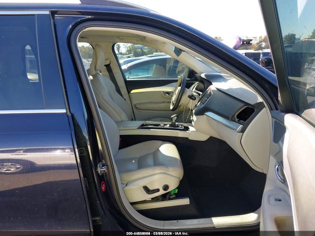 YV4A22PK1G1037495 Volvo Xc90 T6 Momentum