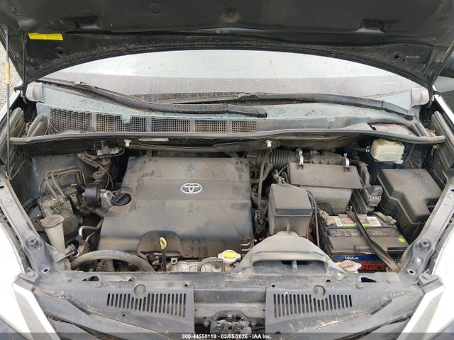 Toyota Sienna Le 8 Passenger 2015 5TDKK3DCXFS595938 Image 10