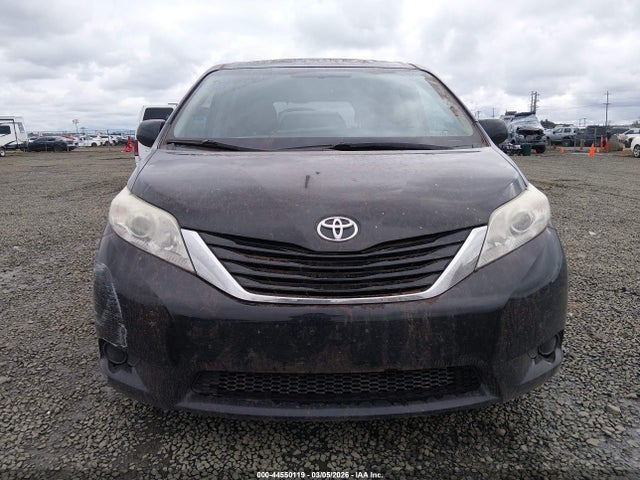 Toyota Sienna Le 8 Passenger 2015 5TDKK3DCXFS595938 Image 12