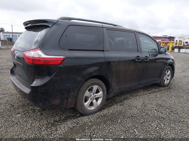 Toyota Sienna Le 8 Passenger 2015 5TDKK3DCXFS595938 Image 4
