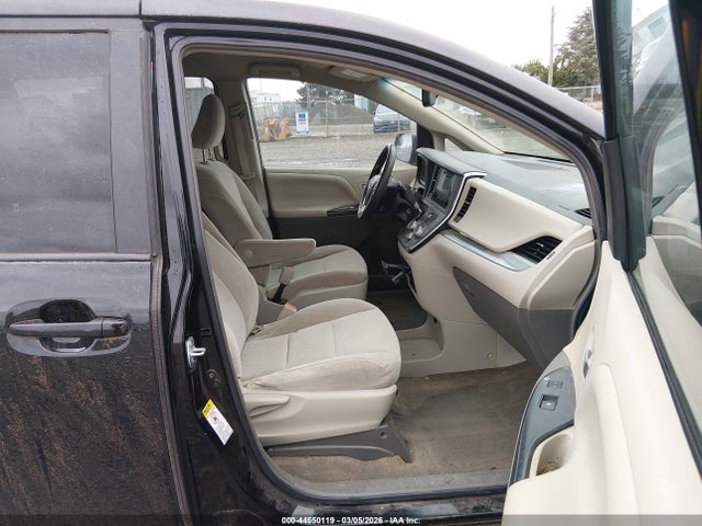 Toyota Sienna Le 8 Passenger 2015 5TDKK3DCXFS595938 Image 5