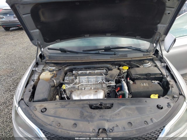 2015 Chrysler 200 Limited მანქანა იყიდება აუქციონზე, vin: 1C3CCCAB7FN564105, აუქციონის ნომერი: 44550120