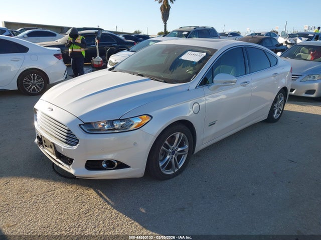 Ford Fusion Energi Titanium 2016 3FA6P0SU0GR229574 Image 2