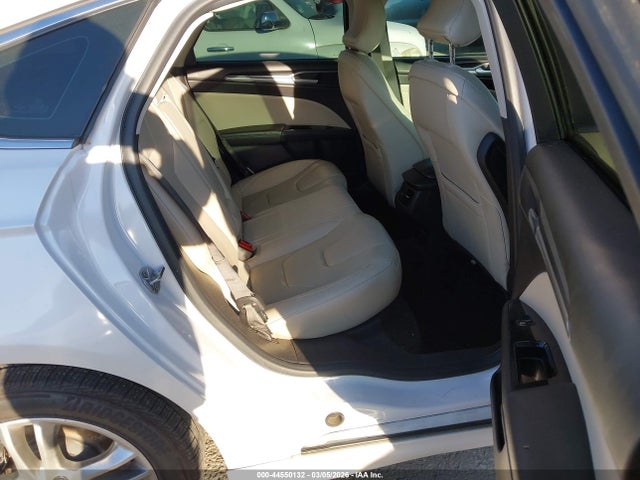 Ford Fusion Energi Titanium 2016 3FA6P0SU0GR229574 Image 8