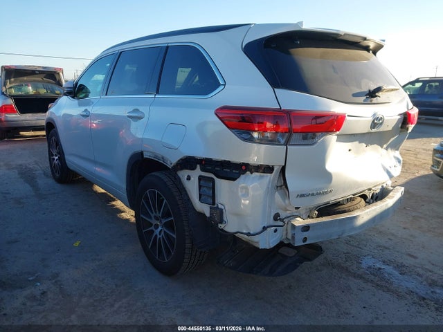 Toyota Highlander Se 2018 5TDJZRFH7JS539693 Image 3