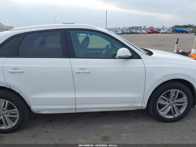 2017 Audi Q3 2.0t Premium მანქანა იყიდება აუქციონზე, vin: WA1ECCFS9HR008607, აუქციონის ნომერი: 44550154