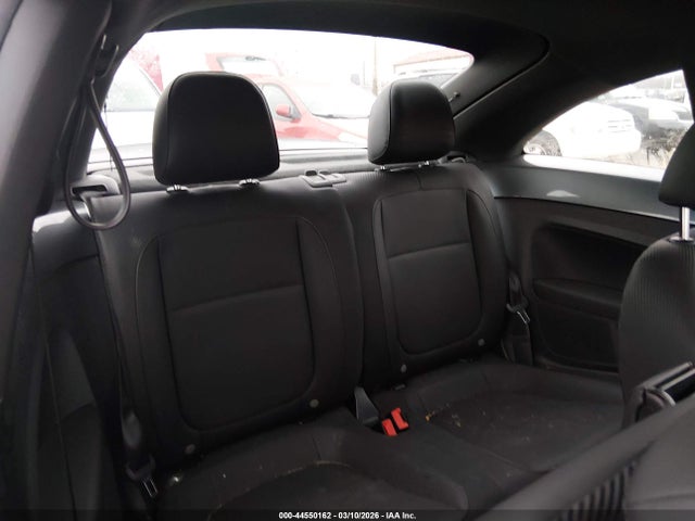 44550162 :رقم المزاد ، 3VWJ07AT8GM608083 vin ، 2016 Volkswagen Beetle 1.8t Se مزاد بيع