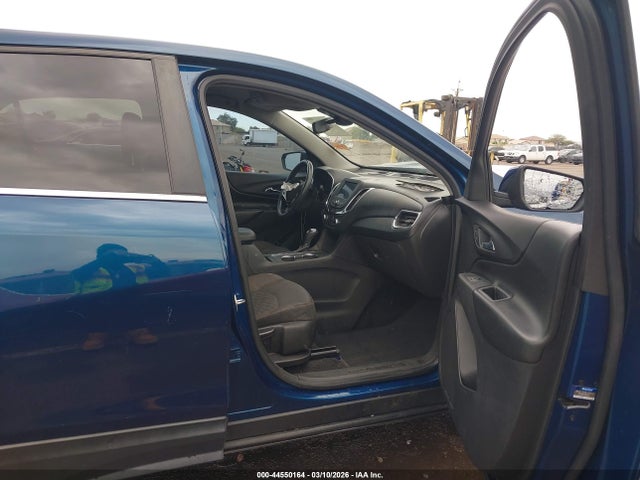 2021 Chevrolet Equinox Awd Lt მანქანა იყიდება აუქციონზე, vin: 3GNAXUEV8ML389062, აუქციონის ნომერი: 44550164