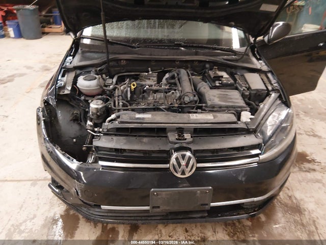 44550194 :رقم المزاد ، 3VWW57AU5KM034728 vin ، 2019 Volkswagen Golf 1.4t S/1.4t Se مزاد بيع