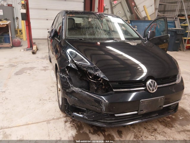44550194 :رقم المزاد ، 3VWW57AU5KM034728 vin ، 2019 Volkswagen Golf 1.4t S/1.4t Se مزاد بيع