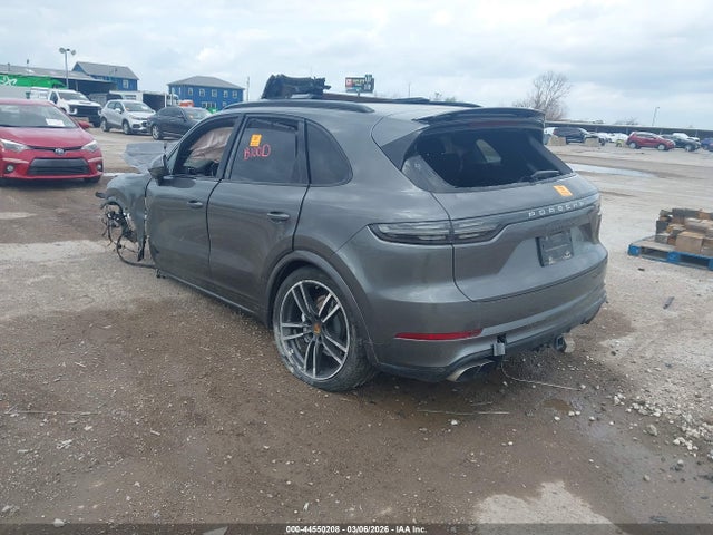2019 PORSCHE CAYENNE WP1AF2AY3KDA80276 Photo 2