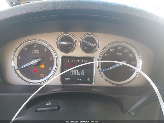 Продаж на аукціоні авто 2010 Cadillac Escalade Luxury, vin: 1GYUKBEF0AR197490, номер лоту: 44550239
