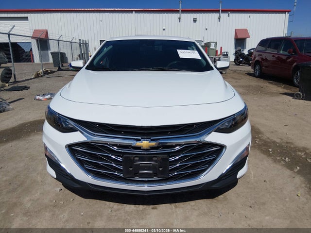1G1ZC5ST2NF152037 Chevrolet Malibu Fwd 1fl