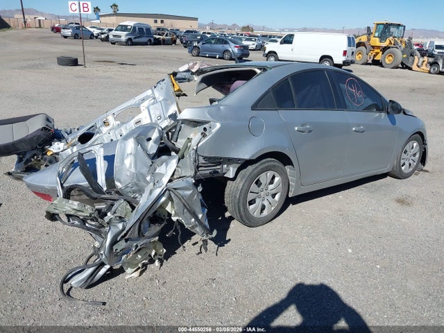 1G1PA5SG6E7103854 Chevrolet Cruze Ls Auto
