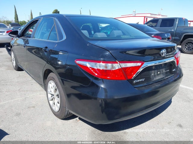 Toyota CAMRY LE 2015 4T1BF1FK8FU038014 Image 3