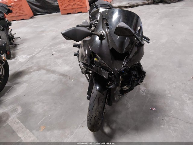JKBZXJJ17SA028882 Kawasaki Zx636 K