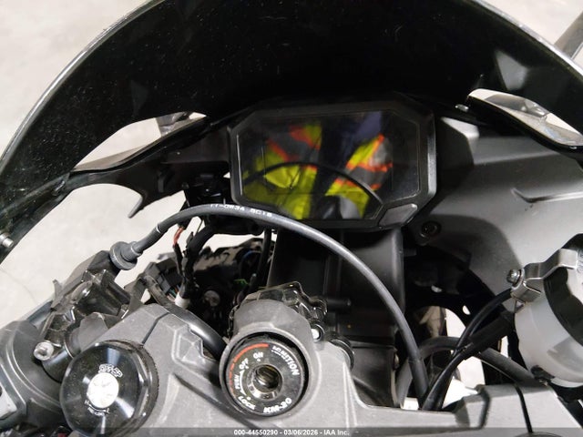 JKBZXJJ17SA028882 Kawasaki Zx636 K