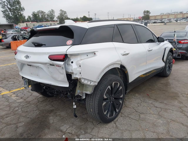 2024 CHEVROLET BLAZER EV 3GNKDCRJ6RS203496 Photo 3