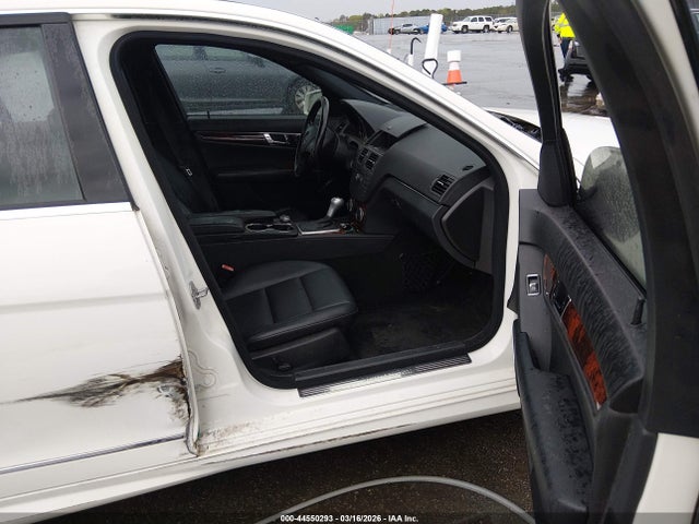Продажа на аукционе авто 2010 Mercedes-benz C 300 Luxury/sport, vin: WDDGF5EB3AR108460, номер лота: 44550293