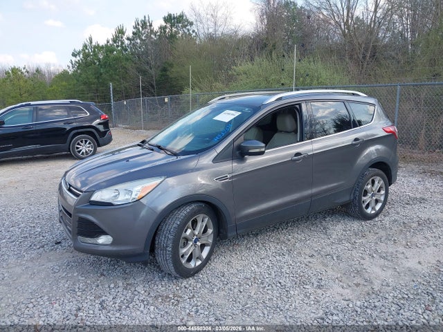 1FMCU0J93EUA27008 Ford Escape Titanium