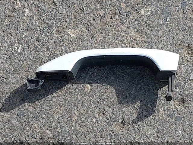 1GNSKBKC9GR209918 Chevrolet Tahoe Lt