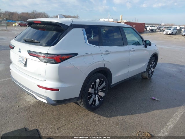 2025 MITSUBISHI OUTLANDER JA4J4VA84SZ042769 Photo 3