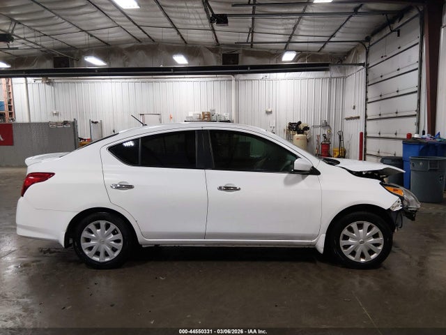 2017 Nissan Versa 1.6 Sv მანქანა იყიდება აუქციონზე, vin: 3N1CN7AP7HL882921, აუქციონის ნომერი: 44550331