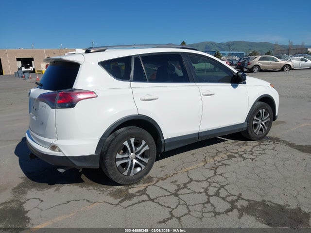 Toyota RAV4 LE 2017 JTMZFREV6HJ703235 Image 4