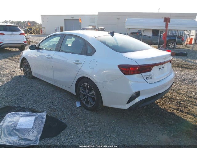 2024 Kia Forte Lxs მანქანა იყიდება აუქციონზე, vin: 3KPF24ADXRE723808, აუქციონის ნომერი: 44550395