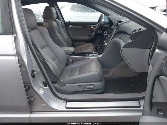 44550492 :رقم المزاد ، 19UUA66265A052147 vin ، 2005 Acura Tl مزاد بيع