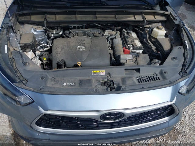 5TDGZRAH0NS095287 Toyota Highlander Xle