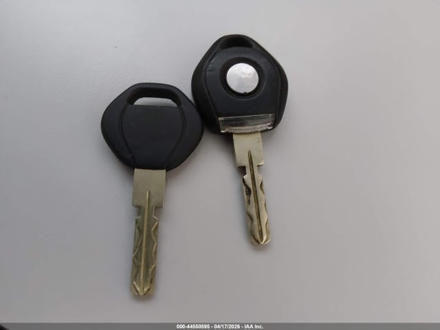 44550595 :رقم المزاد ، WBABE8323TEY30837 vin ، 1996 Bmw 318 Is Automatic مزاد بيع